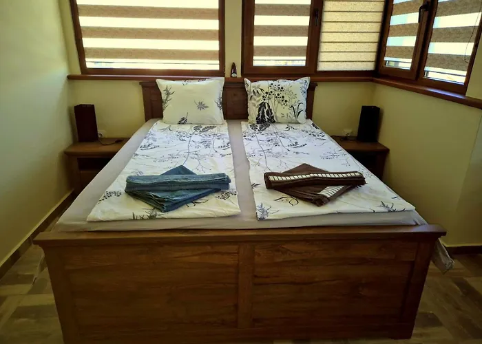 Gnezdo Sarafovo * Burgas