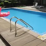 Gnezdo Sarafovo Apartament *