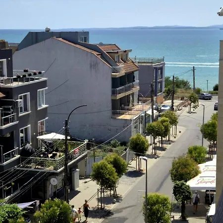 Gnezdo Sarafovo * Burgas